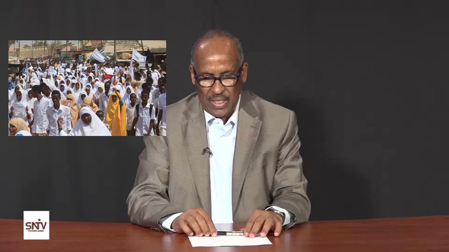 Video Somalia has cancelled national secondary school examinations after papers were sold and leaked via social media.