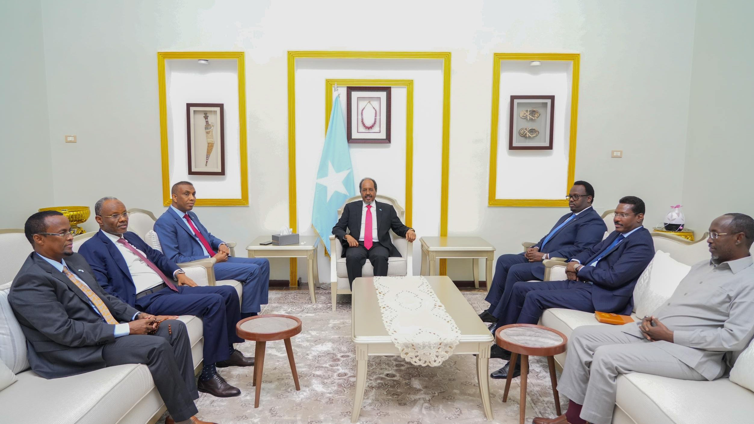 Somalia's regional presidents awarded controversial one-year term extensions